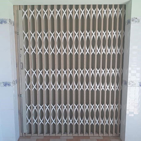Làm cửa kéo quận 10 giá rẻ