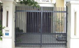 sửa cửa sắt giá rẻ tphcm