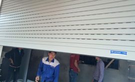 Sửa cửa cuốn bị lệch