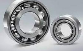 Lí do cần thay bánh xe cửa kéo sắt